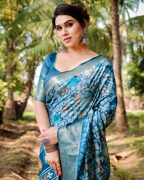 Mesmerizing_Blue_Tussar_Silk_Saree_with_Golden_Zari_Border_and_Mosaic-Inspired_Pallu_Design