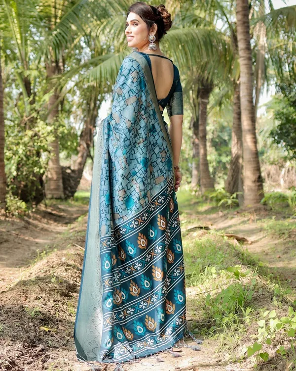 Mesmerizing_Blue_Tussar_Silk_Saree_with_Golden_Zari_Border_and_Mosaic-Inspired_Pallu_Design