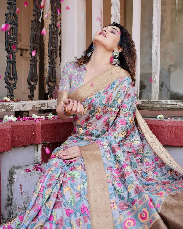 Exquisite_Gray_Floral_Digital_Print_Saree_with_Golden_Border_and_Ornamental_Pallu