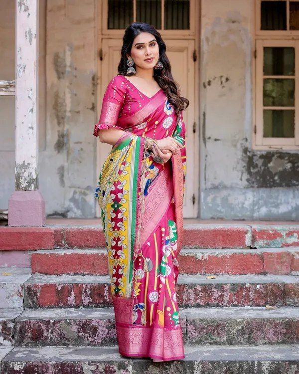 Magenta_Tussar_Silk_Saree_with_Artistic_Peacock_&_Floral_Kalamkari_Design
