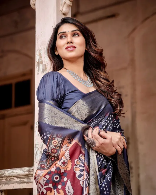 Navy_Blue_Tussar_Silk_Saree_with_Geometric_Patterns,_Zari_Border,_and_Vibrant_Pallu