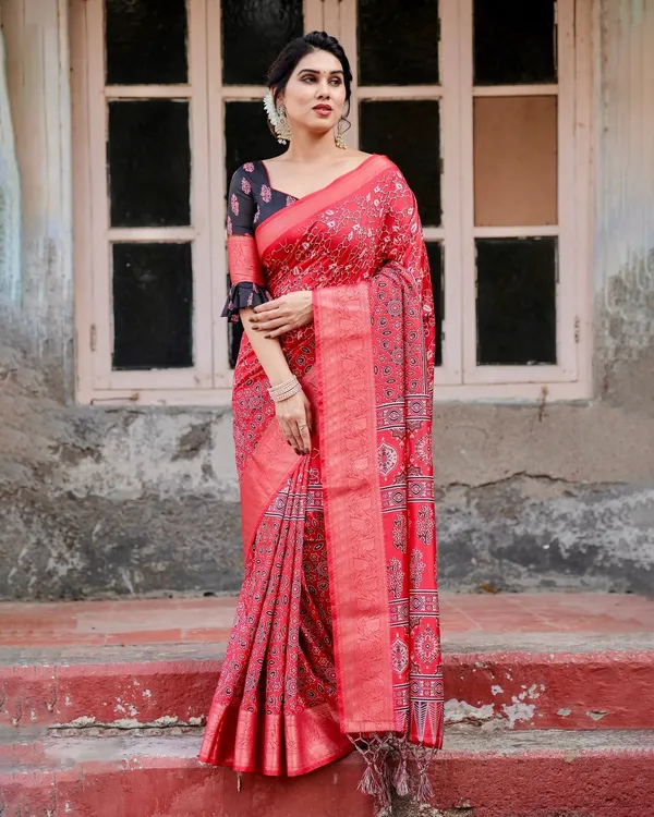 Fiery_Red_Tussar_Silk_Saree_with_Ornamental_Motifs_and_Detailed_Zari_Pallu