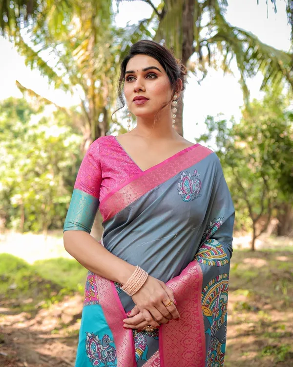 Pastel_Grey_and_Turquoise_Digital_Print_Tussar_Silk_Saree_with_Pink_Zari_Border_and_Peacock_Motif_Pallu