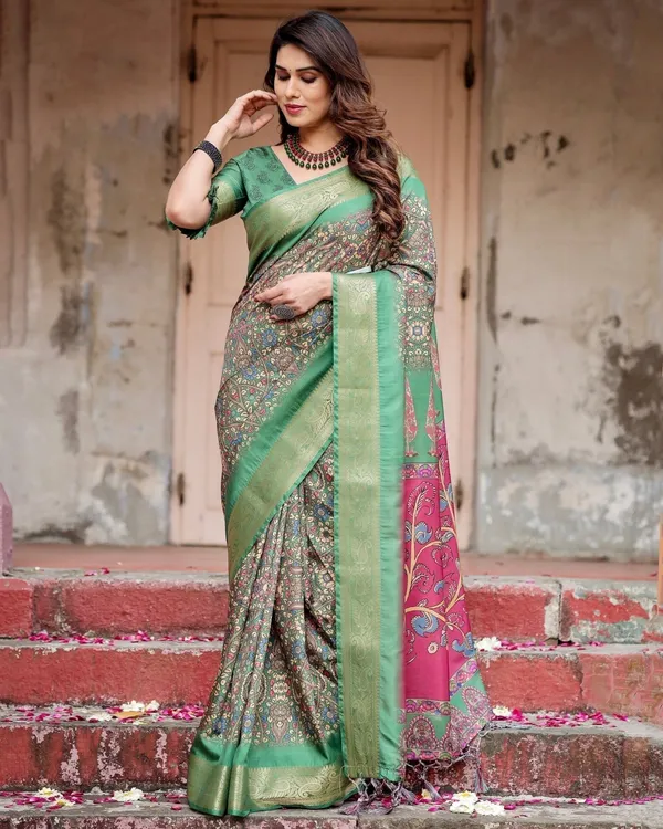 Emerald_Green_&_Magenta_Tussar_Silk_Saree_with_Zari_Weave_and_Tassel_Finish