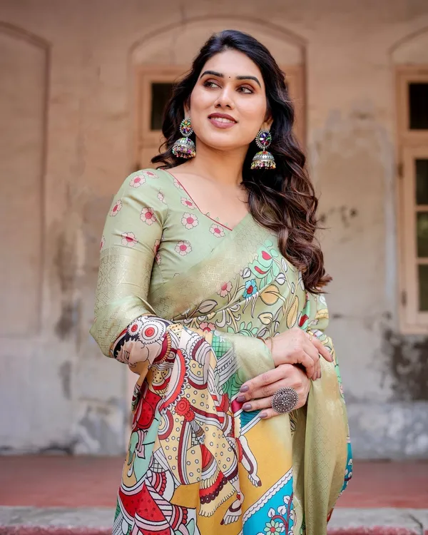 Pastel_Green_Tussar_Silk_Saree_with_Mythological_Kalamkari_Pallu_and_Zari_Border