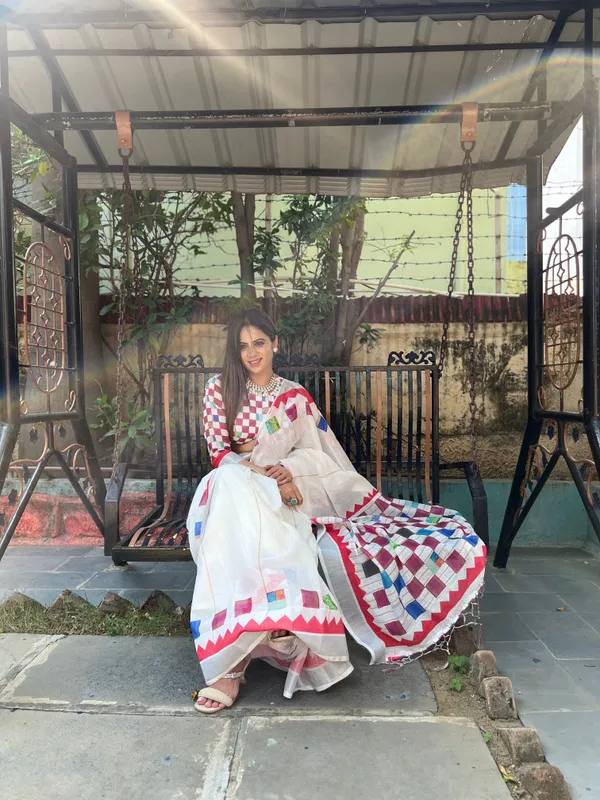 White_Pure_Cotton_Linen_Saree_with_Multicolor_Checkered_Design,_Blouse,_and_Tassel_Detailing