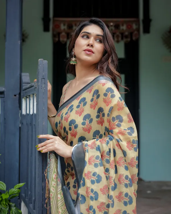 Beige_and_Charcoal_Pure_Cotton_Linen_Saree_with_Floral_Print,_Blouse,_and_Tassel_Detailing