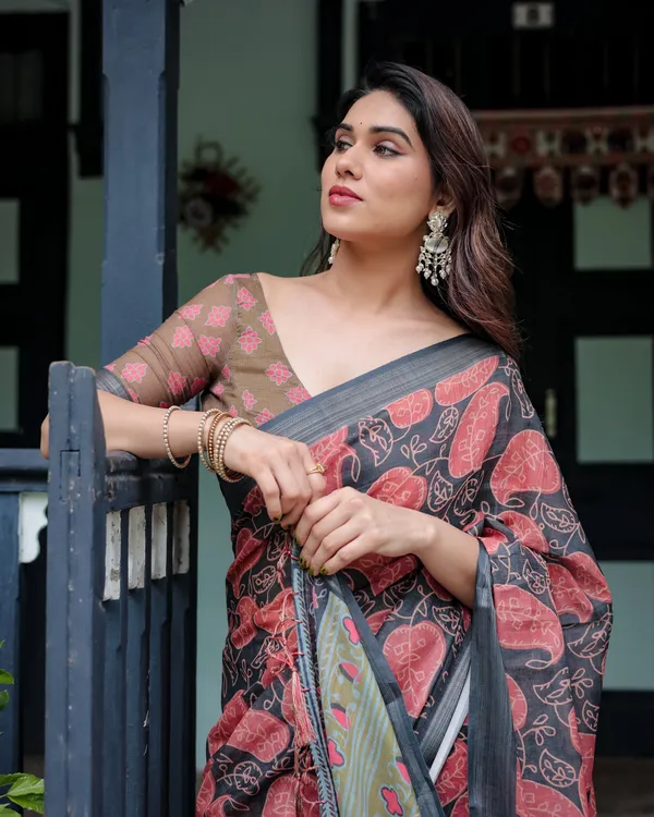 Charcoal_Black_Pure_Cotton_Linen_Saree_with_Leafy_Paisley_Print,_Blouse,_and_Tassel_Detailing