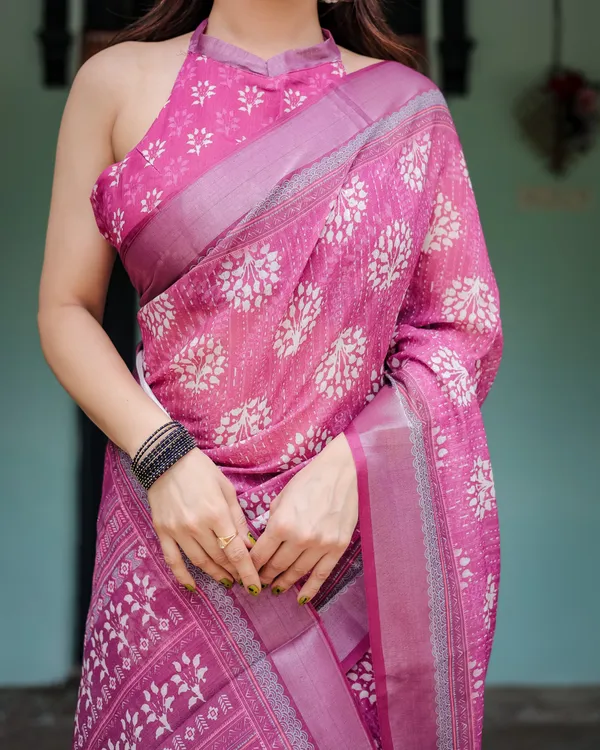 Magenta_Pure_Cotton_Linen_Saree_with_White_Floral_Block_Print,_Blouse,_and_Tassel_Detailing