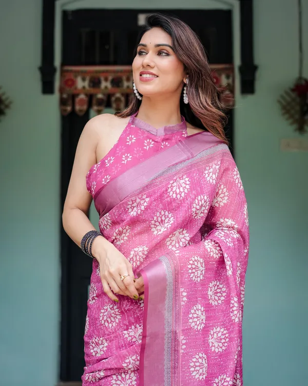 Magenta_Pure_Cotton_Linen_Saree_with_White_Floral_Block_Print,_Blouse,_and_Tassel_Detailing