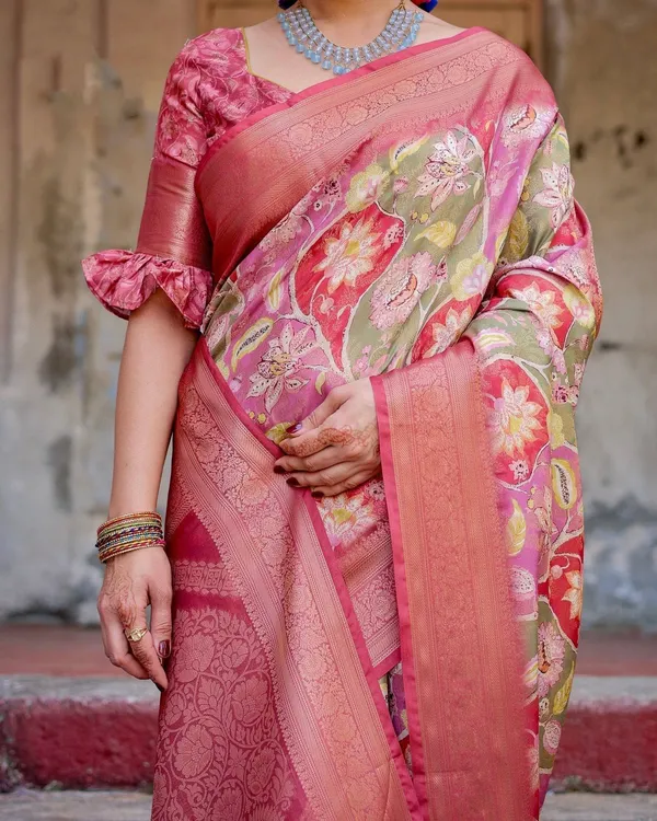 Graceful_Peach_and_Pink_Banarasi_Silk_Saree_with_Zari_Weave_and_Tassels