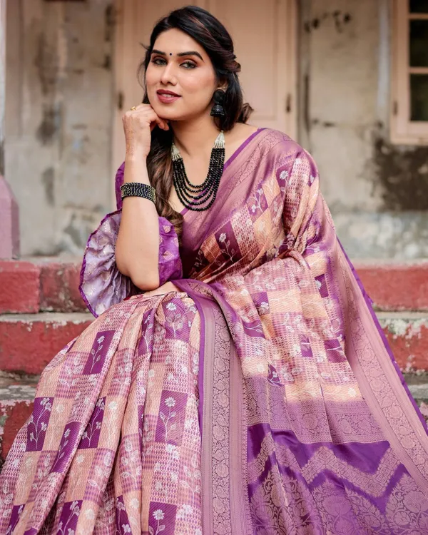 Exquisite_Lavender_Banarasi_Silk_Saree_with_Zari_Weave_and_Tassels