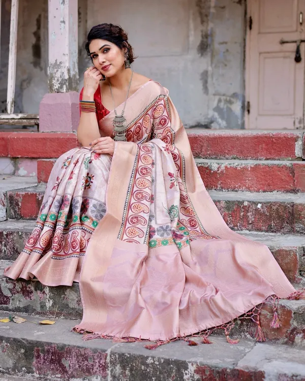 Peach_Banarasi_Silk_Saree_with_Intricate_Paisley_and_Floral_Design