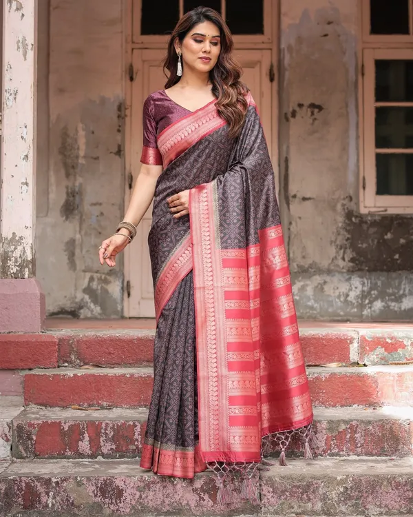 Black_Banarasi_Silk_Saree_with_Intricate_Pink_Zari_Border_&_Traditional_Motifs