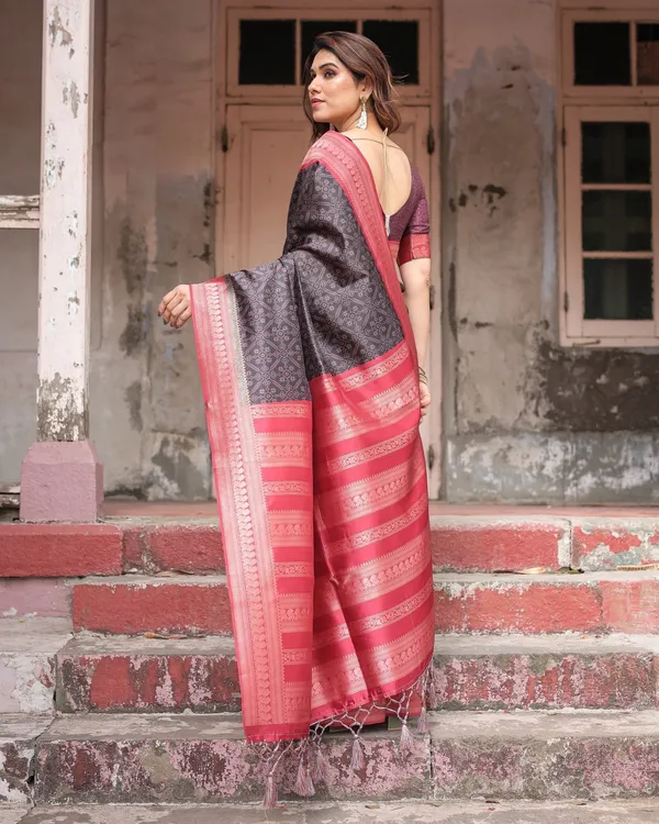 Black_Banarasi_Silk_Saree_with_Intricate_Pink_Zari_Border_&_Traditional_Motifs