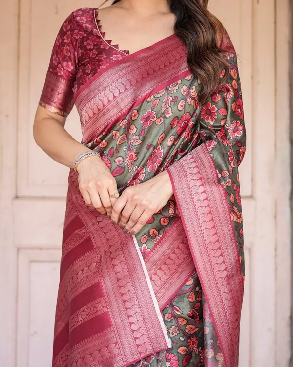 Luxurious_Green_Banarasi_Silk_Saree_with_Zari_Border_and_Tassels