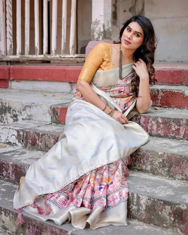 Off-White_and_Multicolor_Mandala_Design_Banarasi_Silk_Saree_with_Zari_Weave_and_Tassel-Adorned_Pallu