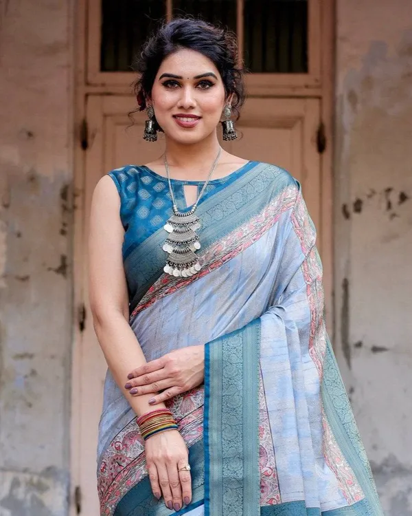 Elegant_Blue_and_Beige_Banarasi_Silk_Saree_with_Ornate_Zari_Weaving_and_Tassels