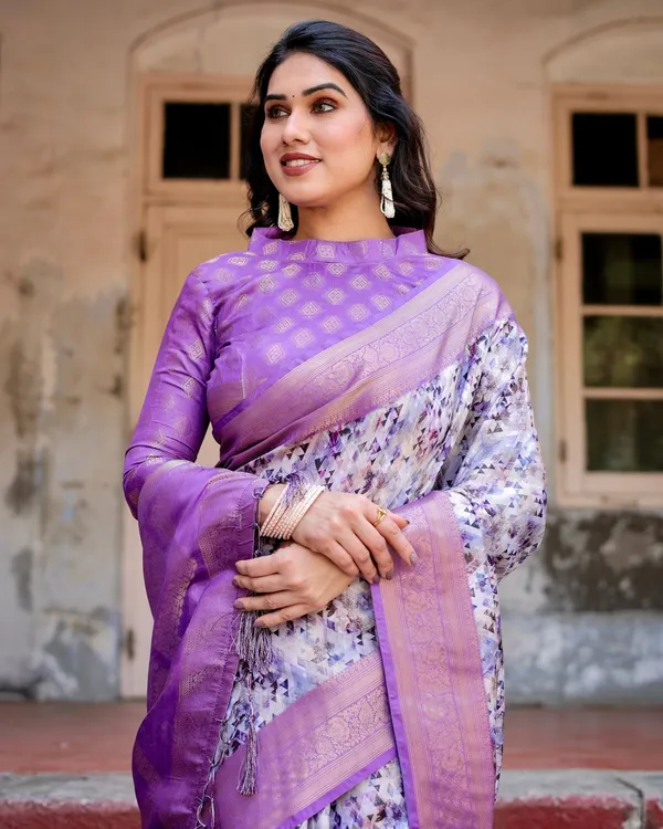 Lavender_and_White_Geometric_Floral_Digital_Print_Banarasi_Silk_Saree_with_Zari_Weave_and_Tassel-Embellished_Pallu