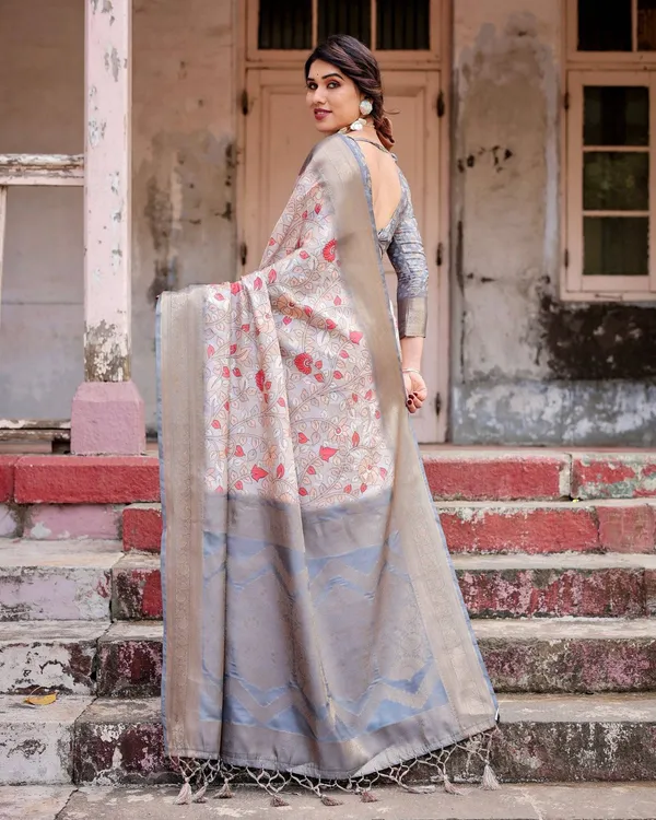 Elegant_Grey_Banarasi_Silk_Saree_with_Intricate_Floral_Design_and_Zari_Weave