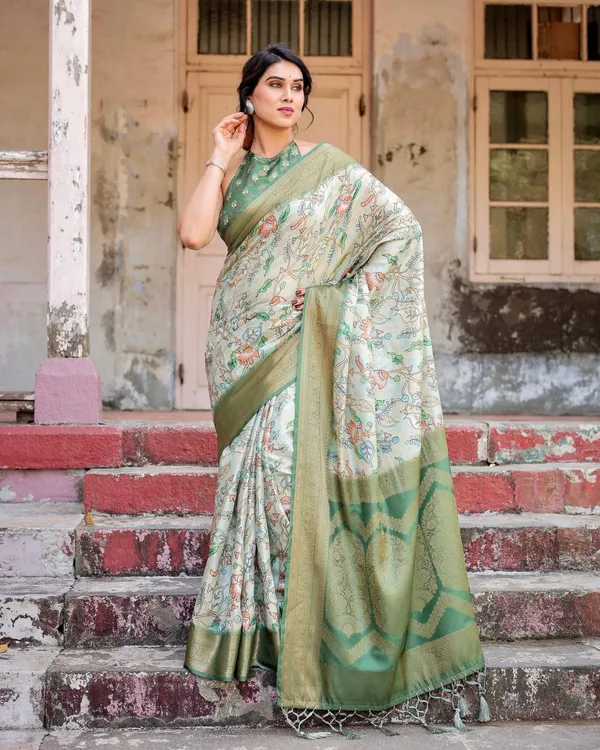 Timeless_Green_Banarasi_Silk_Saree_with_Zari_Weaving_and_Tassels