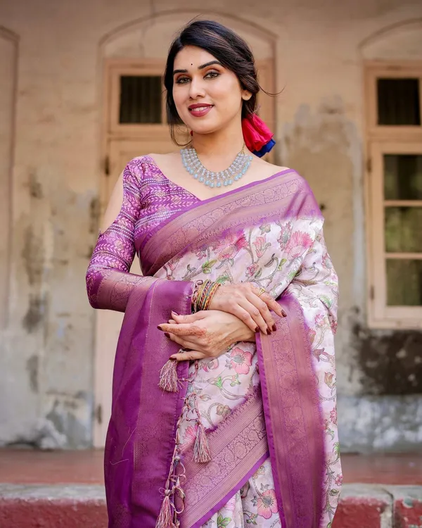 Graceful_Lavender_Banarasi_Silk_Saree_with_Floral_Design_and_Zari_Woven_Border