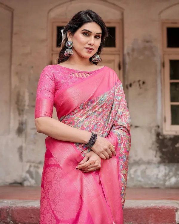 Elegant_Pink_Banarasi_Silk_Saree_with_Paisley_Design,_Zari_Weaving,_and_Tassels