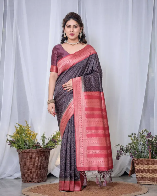 Majestic_Black_Banarasi_Silk_Saree_with_Rose_Gold_Border_and_Tassels