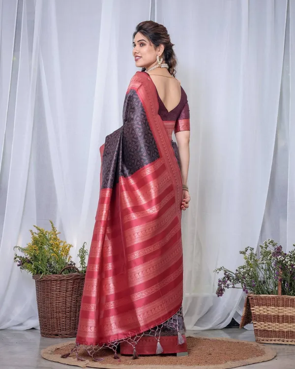 Majestic_Black_Banarasi_Silk_Saree_with_Rose_Gold_Border_and_Tassels