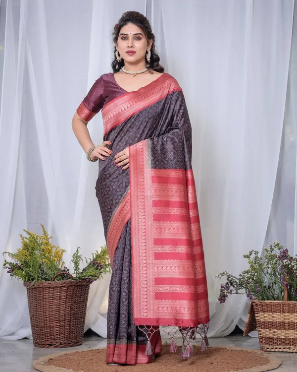 Majestic_Black_Banarasi_Silk_Saree_with_Rose_Gold_Border_and_Tassels