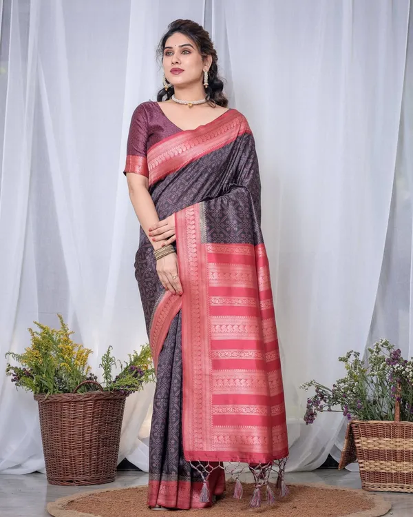 Majestic_Black_Banarasi_Silk_Saree_with_Rose_Gold_Border_and_Tassels