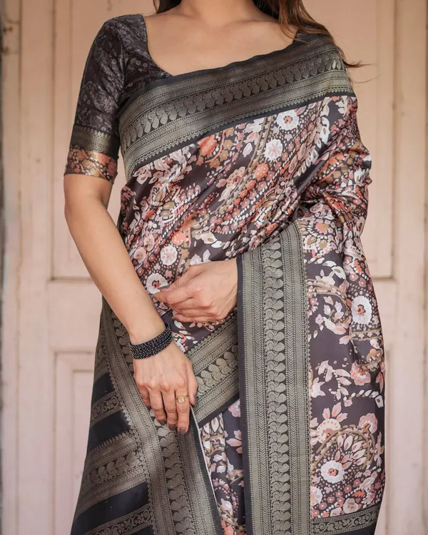 Elegant_Black_and_Peach_Banarasi_Silk_Saree_with_Zari_Border_and_Tassels