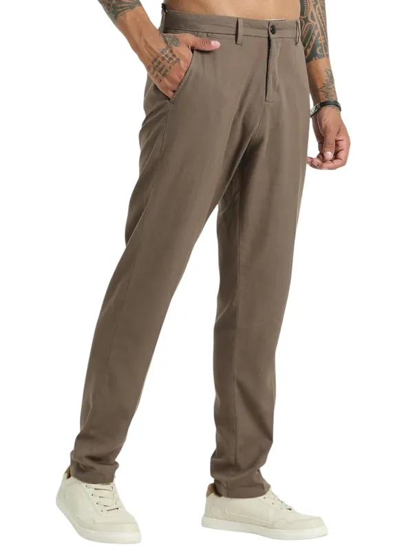 Grey_Cotton_Linen_Premium_&_Elegant_Full_Length_Casual_Trouser_For_Men