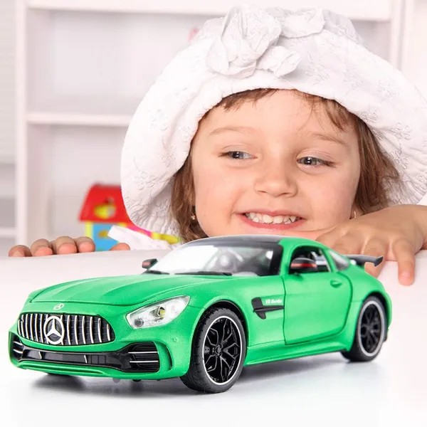 1:32_Benz_AMG_GTR_Toy_Cars_Model_Car,_Zinc_Alloy_Pull_Back_Toy_car_with_Sound_and_Light_for_Kids_Boy_Girl_Gift(Green)