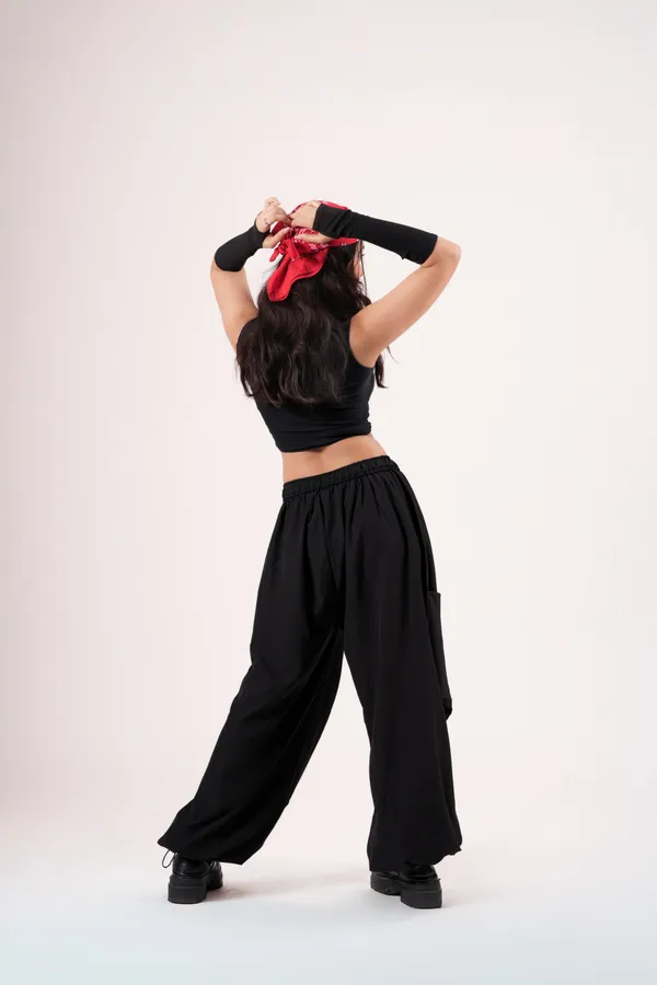Black_Air_Parachute_Pants_For_Women