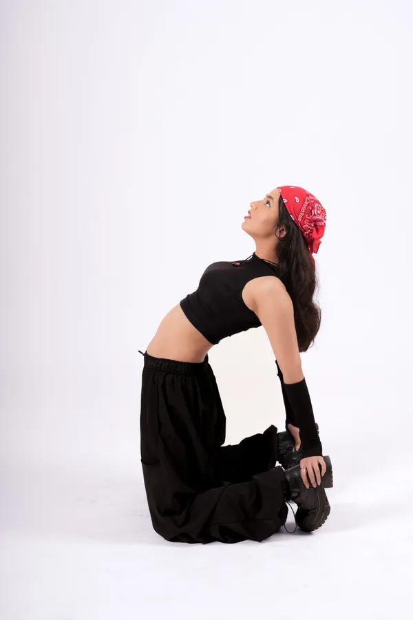 Black_Air_Parachute_Pants_For_Women