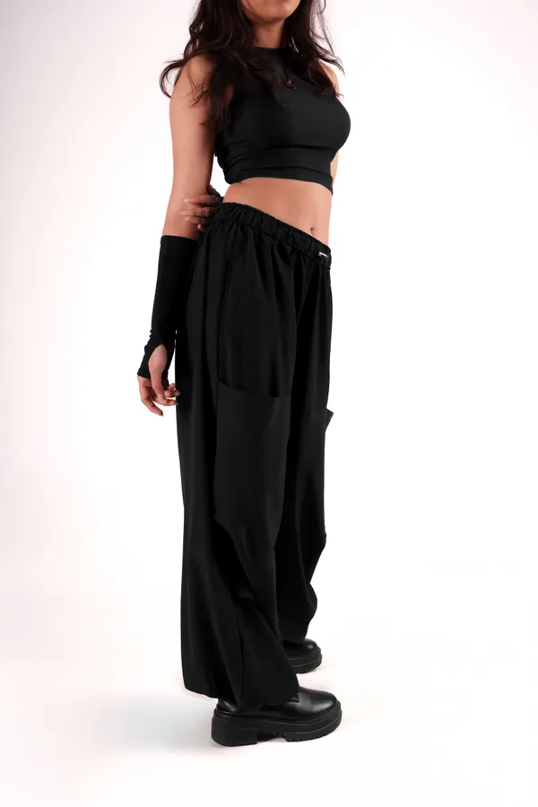 Black_Air_Parachute_Pants_For_Women