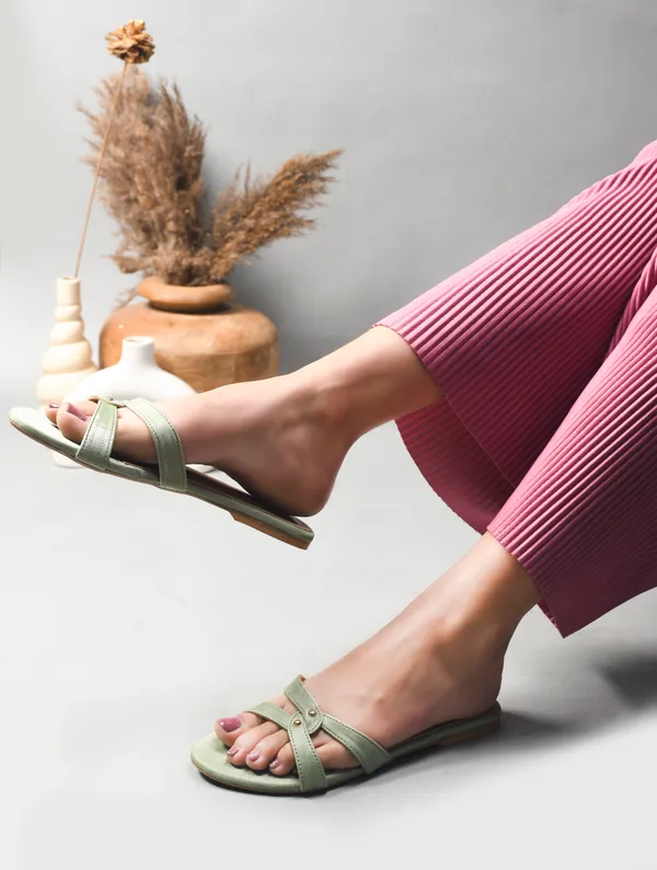 Peek_Friendship_Green_Durable_&_Comfortable