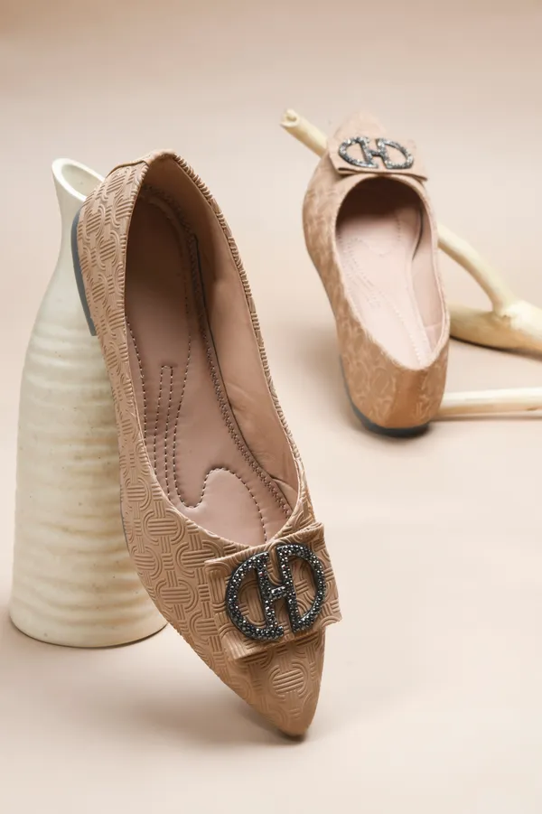 Peek_Class_Beige_Trendy_Pointed_Toe