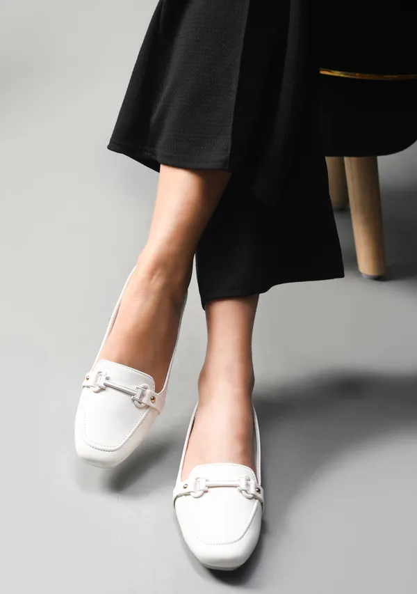Peek_Helm_White_Designer_Bellies_for