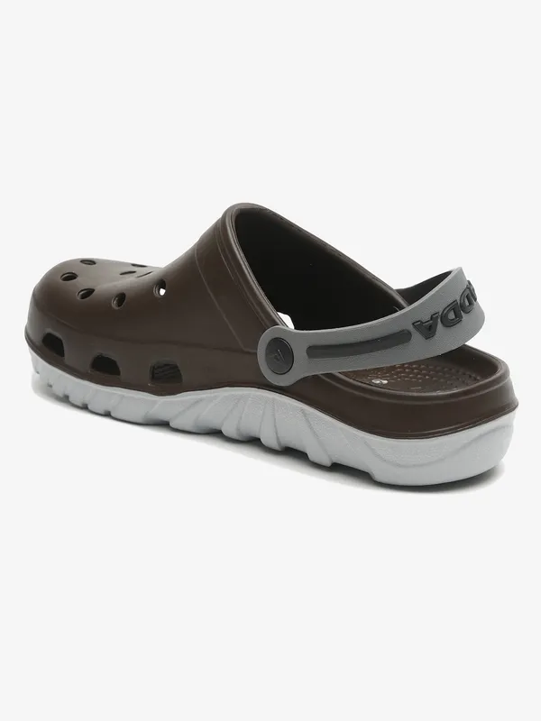 Brown_Lightweight_Trendy_Design_EVA_Solid_Clogs_For_Men