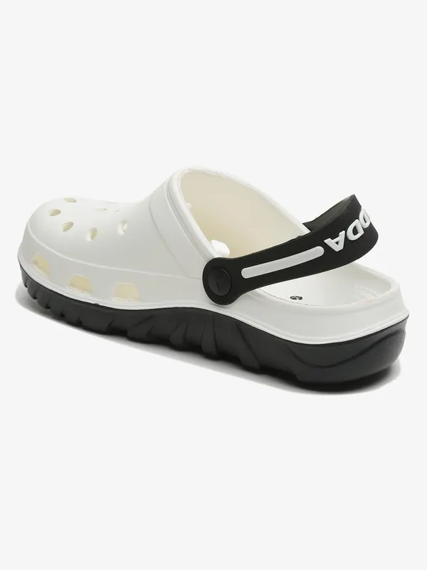 White_Lightweight_Trendy_Design_EVA_Solid_Clogs_For_Men