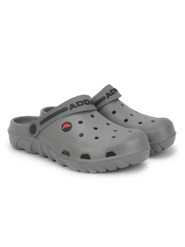 Grey_Lightweight_Trendy_Design_EVA_Solid_Clogs_For_Men