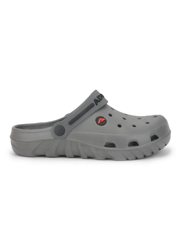 Grey_Lightweight_Trendy_Design_EVA_Solid_Clogs_For_Men