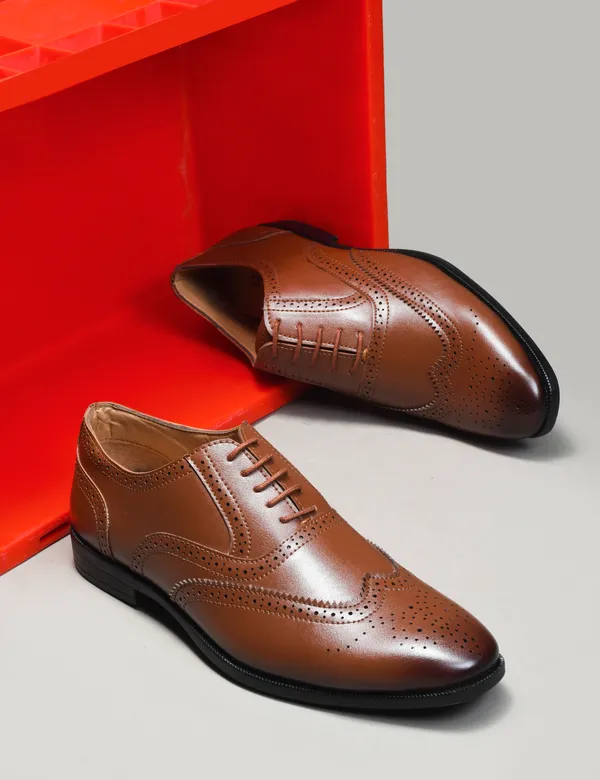 Rosetto_Romero_Alpha_Refined_Craftsmanship_Tan_Lace-Up_Brogue_Shoes_For_Men