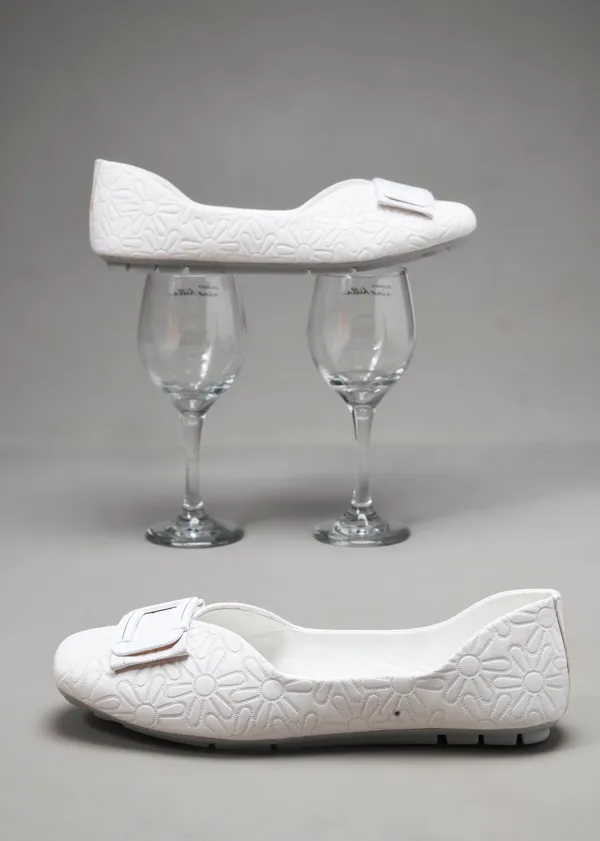 Peek_Floral_White_Design_Soft_Footbed