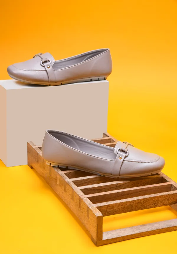 Peek_Helm_Khaki_Designer_Bellies_for