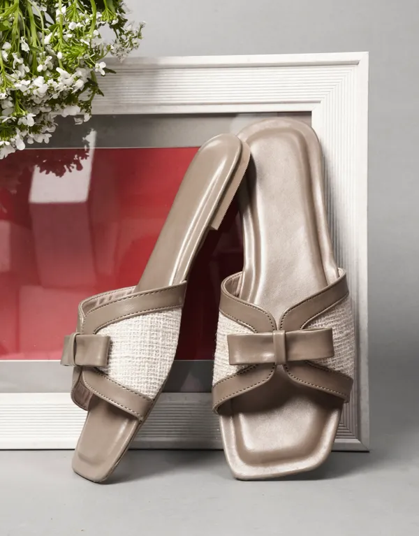 Peek_Luxe_Khaki_Extra_Soft_Footbed