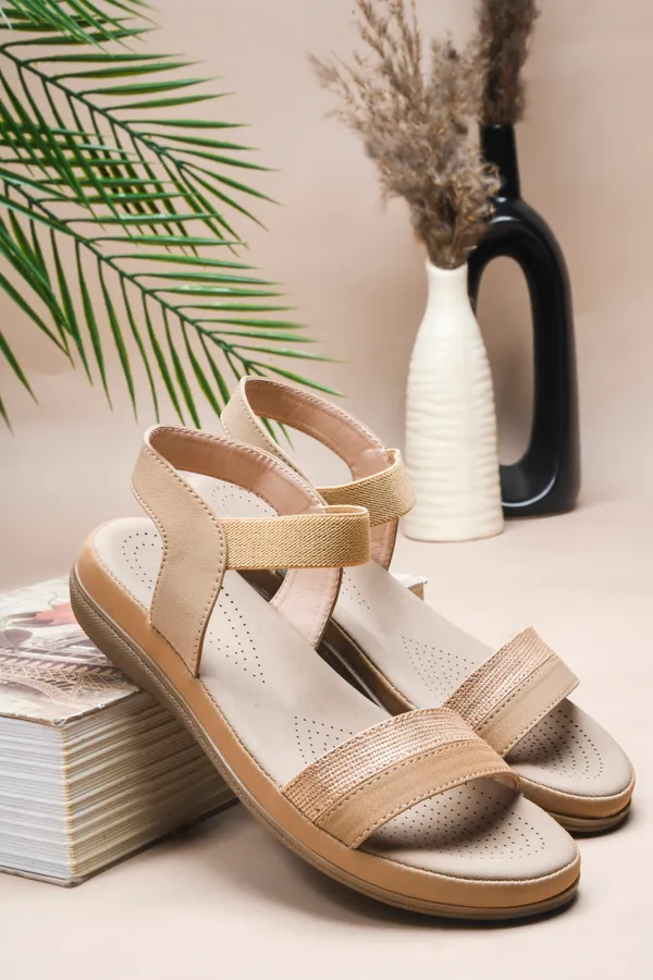 Peek_Pure_Beige_High-Quality_Women_Sandal