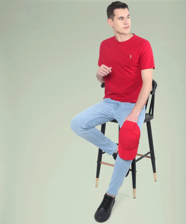 Red_Cotton_Blend_Solid_T-Shirt_For_Men